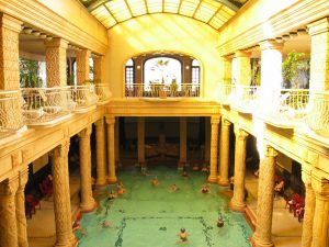 Le piscine di lusso più costose al mondo-Gellert Thermal Baths